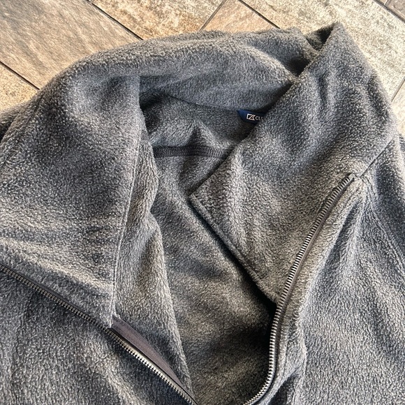 Women’s Cutter & Buck Fleece Jacket - Picture 8 of 13